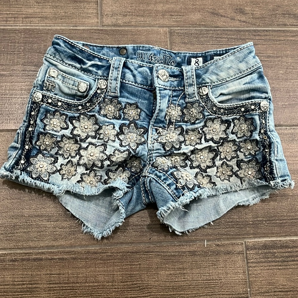 Miss Me Girls Size 8 Distressed Frayed Denim Jean Shorts Flowers Rhinestones